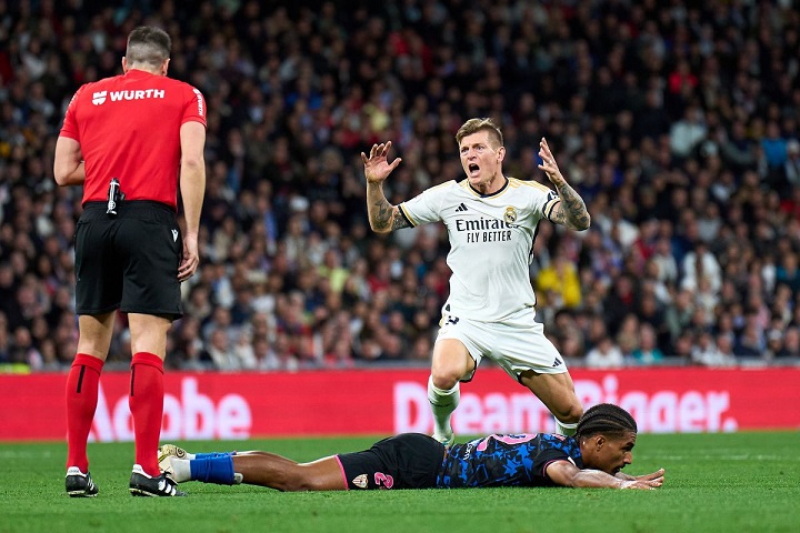 Toni Kroos rikkoi La Ligan pelaajaennätyksen pitkissä syötöissä yhdessä pelissä